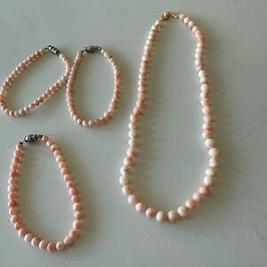 Chic Coral Pink Beaded Necklace and Bracelet Set